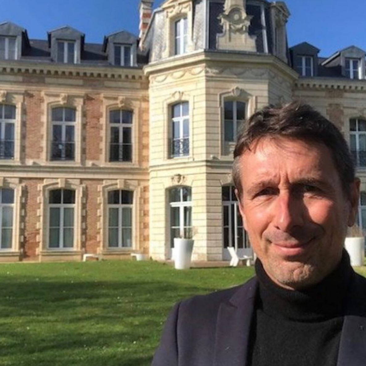Portrait de Ludovic Bréant, fondateur d’Almaya Boutique Hotels